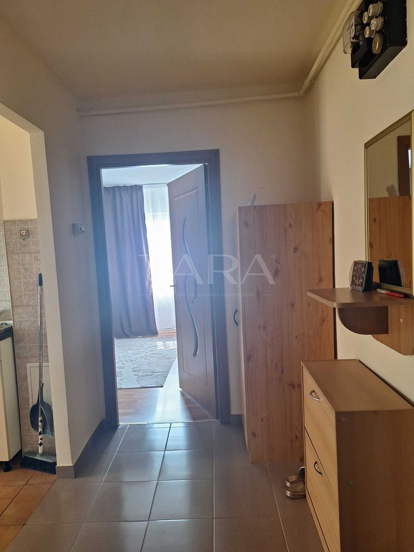 Zorilor, apartament luminos, 2 camere și balcon închis, parcare. - Poză 3