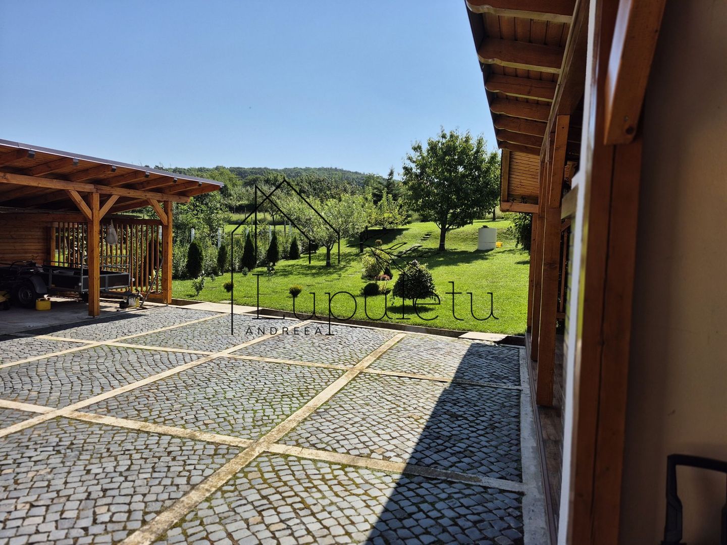 Casa de Vanzare Rasinari | 6 Camere | 200 MPU | Teren 979 MP | - Poză 9