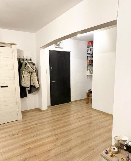 De inchiriat apartament cu 2 camere , Tineretului sector4 - Poză 2