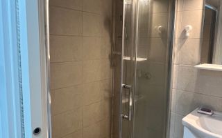 Garsonieră spațioasă de inchiriat , complet utilată, Bld. Timișoara - Poză 10