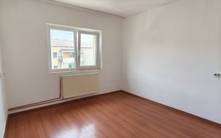 Apartament 2 dormitoare+ living, zona Bucovinei! - Poză 3