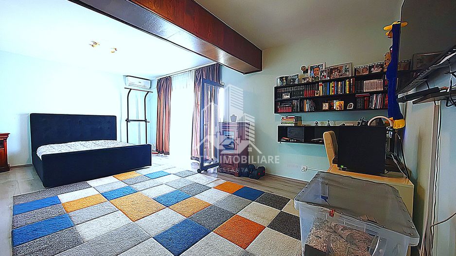 Pensiune Eforie Nord 17 camere plus spatiu comercial - Poză 11