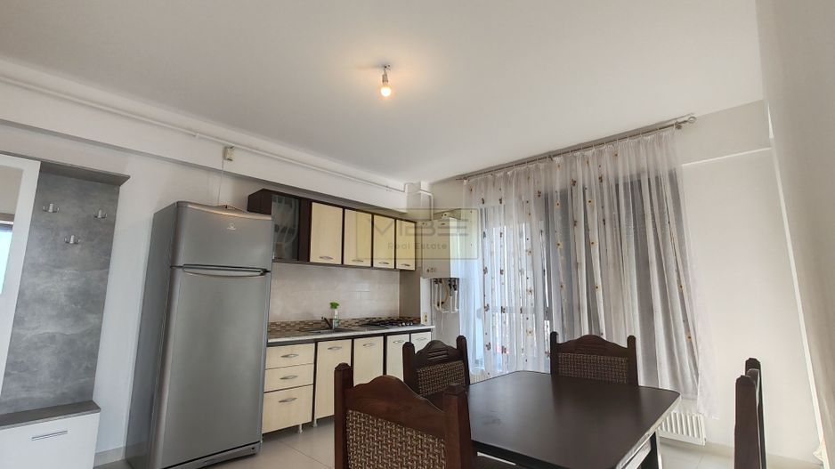 Copou - Sadoveanu - Apartament Decomandat + Parcare! - Poză 8