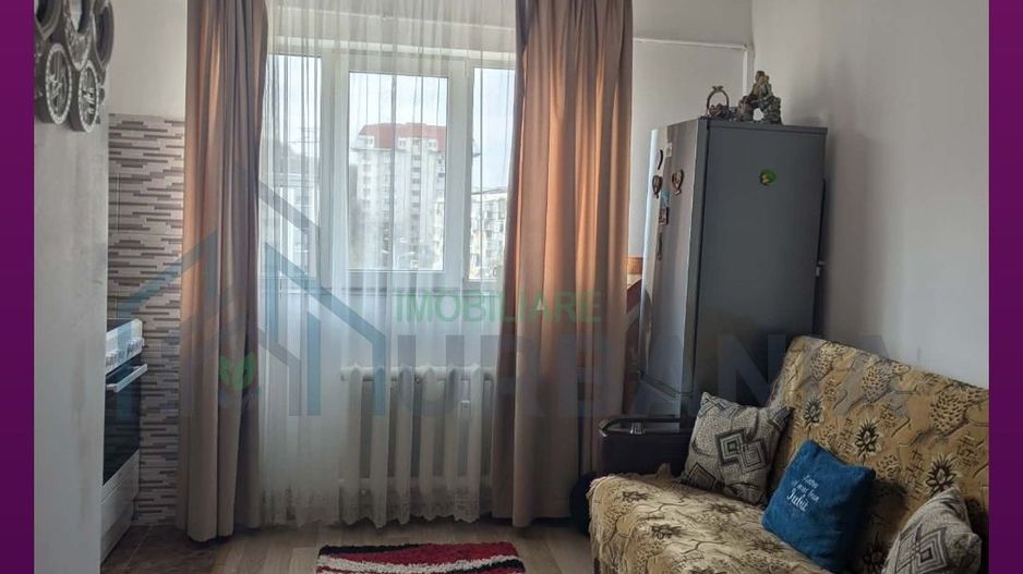 Vând camera de camin cu baie proprie - Poză 1