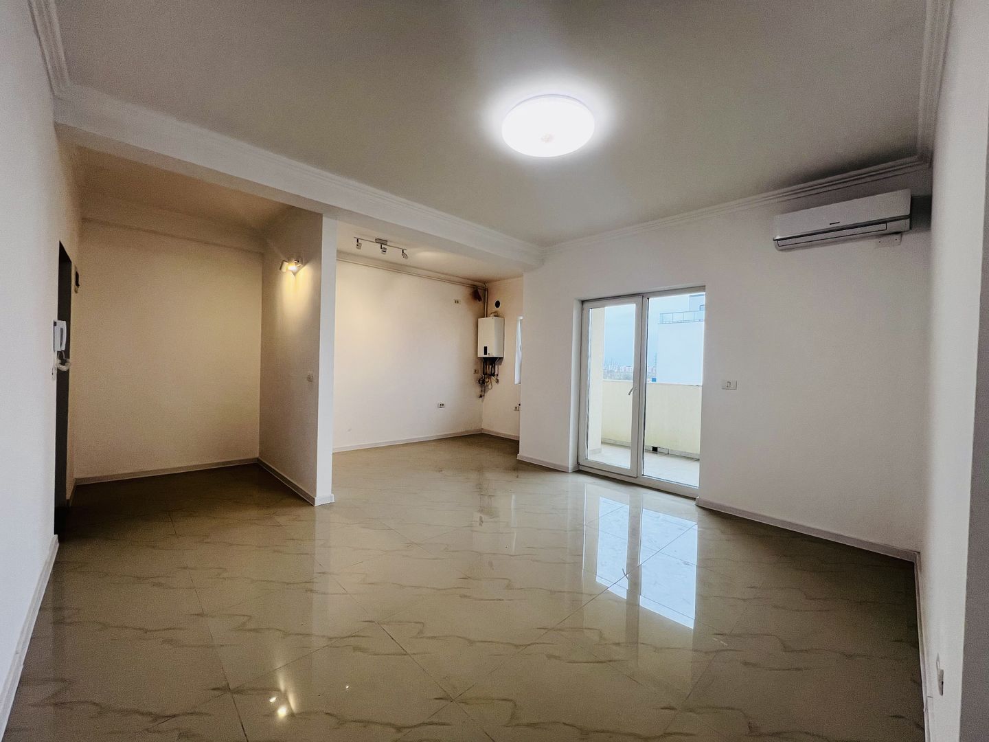 Apartament 3 camere I Bloc Nou I Torontalului - Poză 2