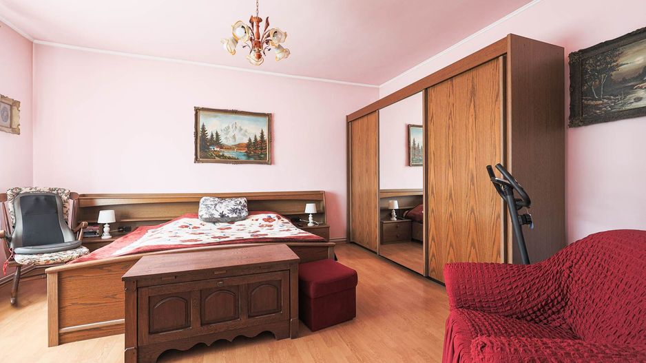 Casă spațioasă cu 4 dormitoare în Nădlac – gata de mutare! - Poză 3