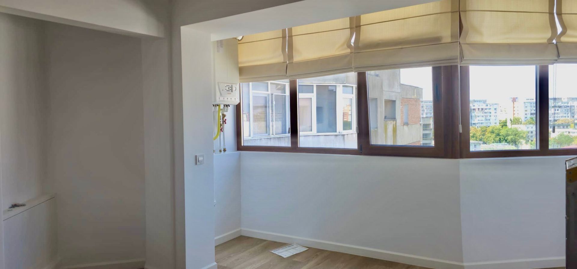 Exclusivitate - Apartament 3 camere, 92 mp - Faleza Dunarii - Poză 4