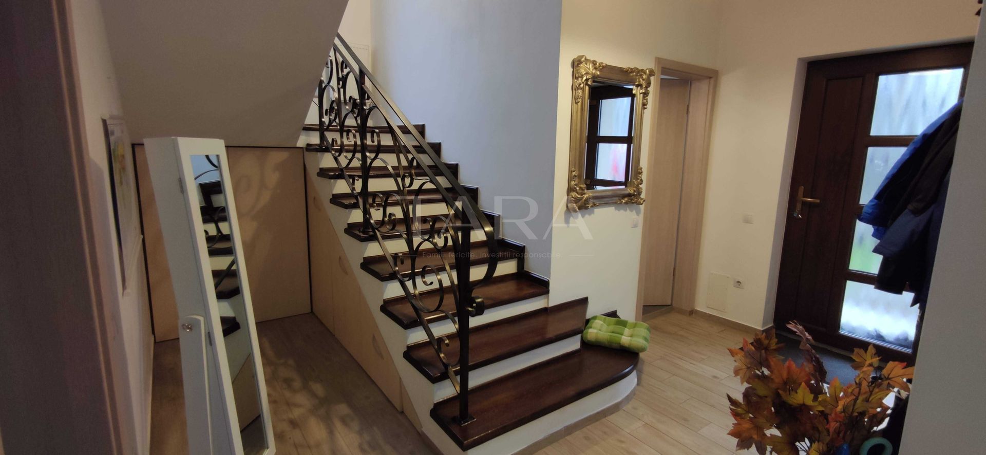 Duplex cu 4 camere, Vivo – 2 parcări și curte proprie. - Poză 4