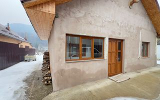 Casă renovată 2025 de vânzare în Cireșoaia - Poză 1