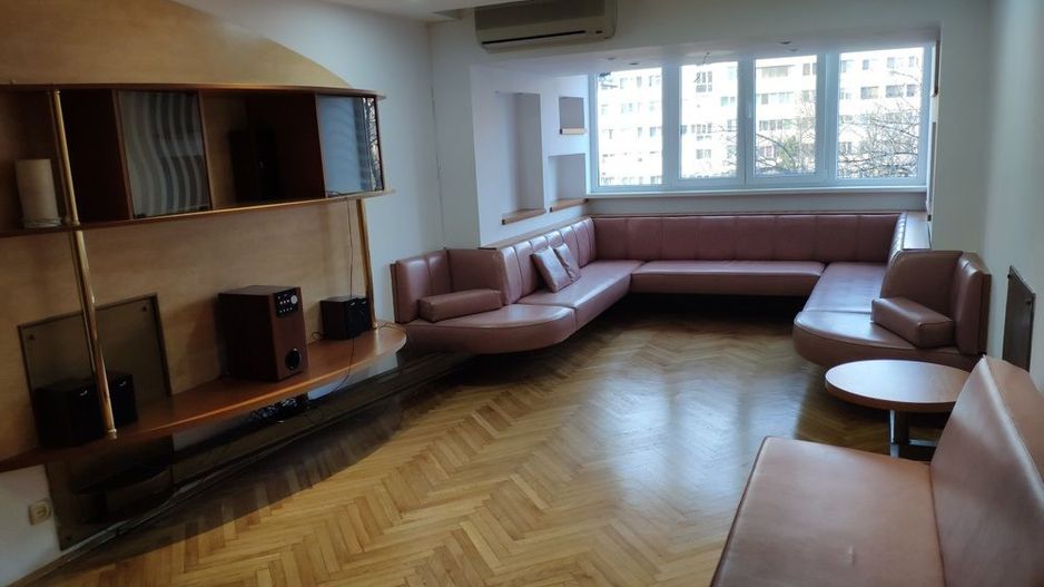 Apartament ultramodern 3 camere METROU GORJULUI - Poză 1
