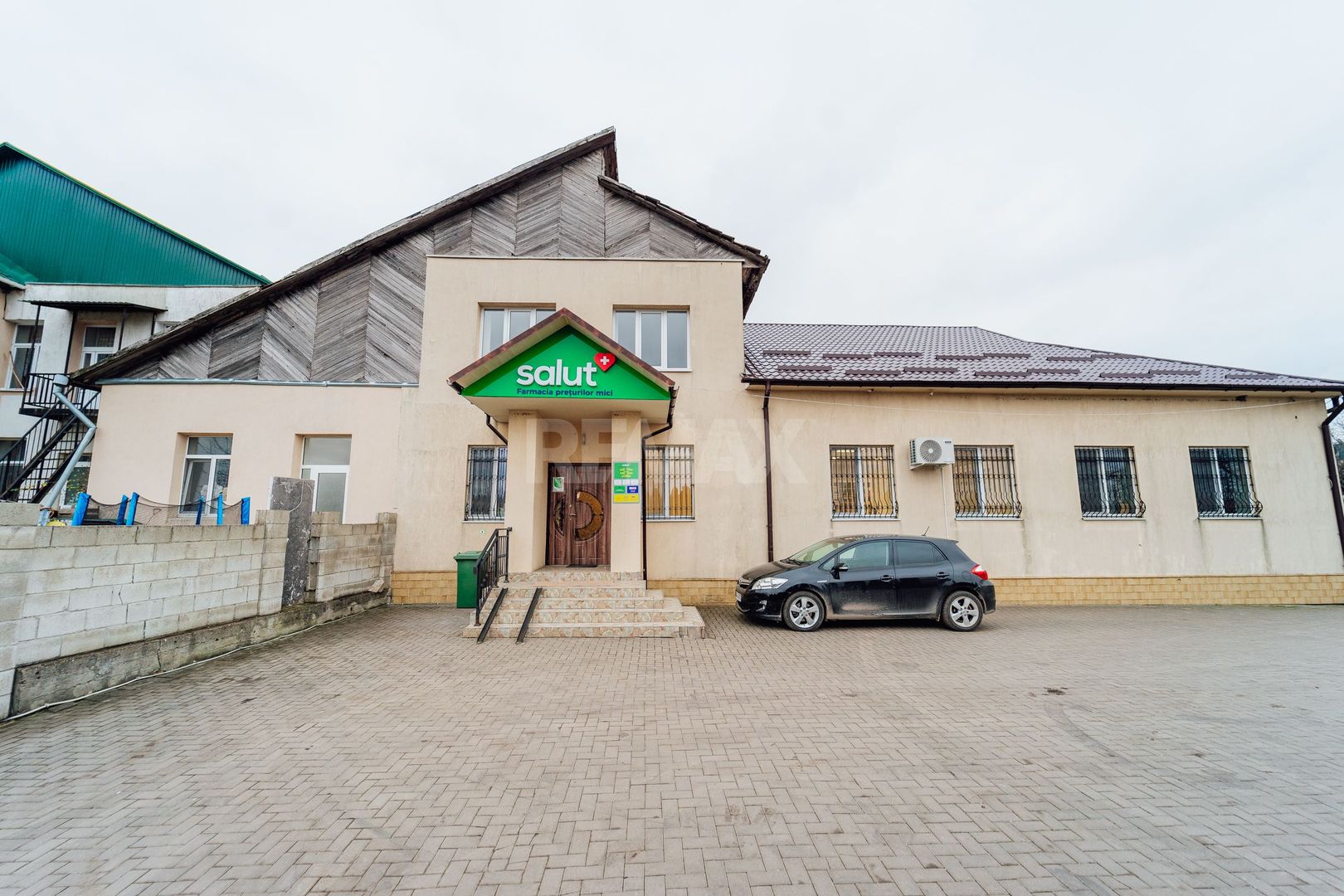 VÂNZARE I SPAȚIU COMERCIAL I STRĂȘENI SIREȚ I 293 m² - Poză 1