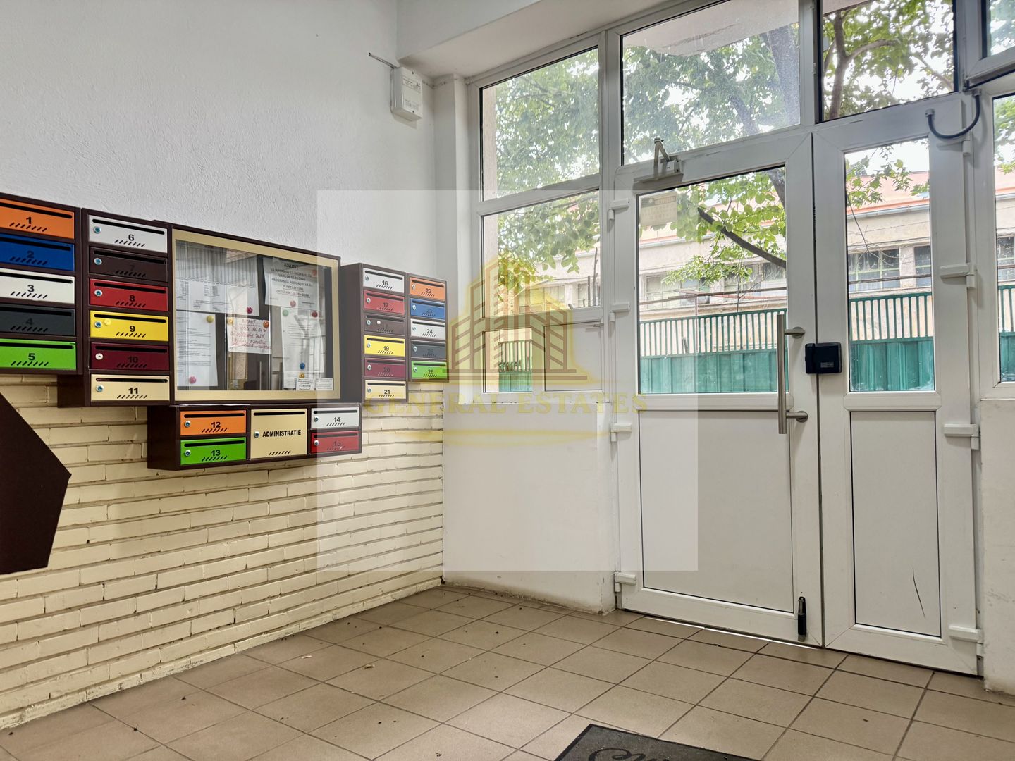 Spre Vânzare apartament cu 3 camere, în Centru, Păcurari - Poză 18