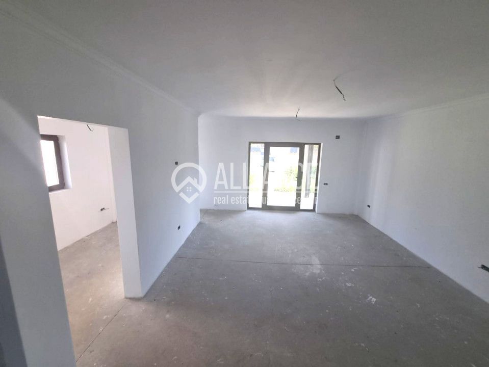 VALU LUI TRAIAN ( COD 02) -  Casa Superba 4 Camere aproape de conac - Poză 9