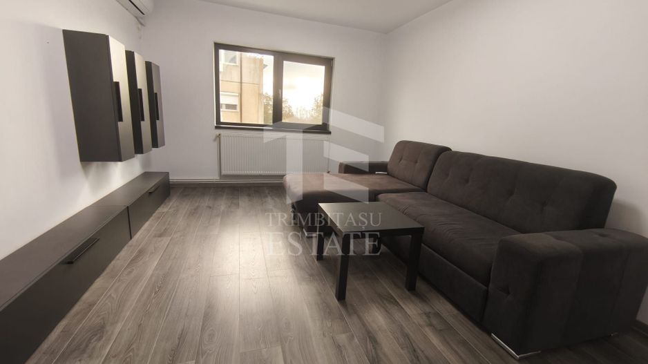 Apartament | 3 camere | Renovat complet | Mangalia - Poză 1