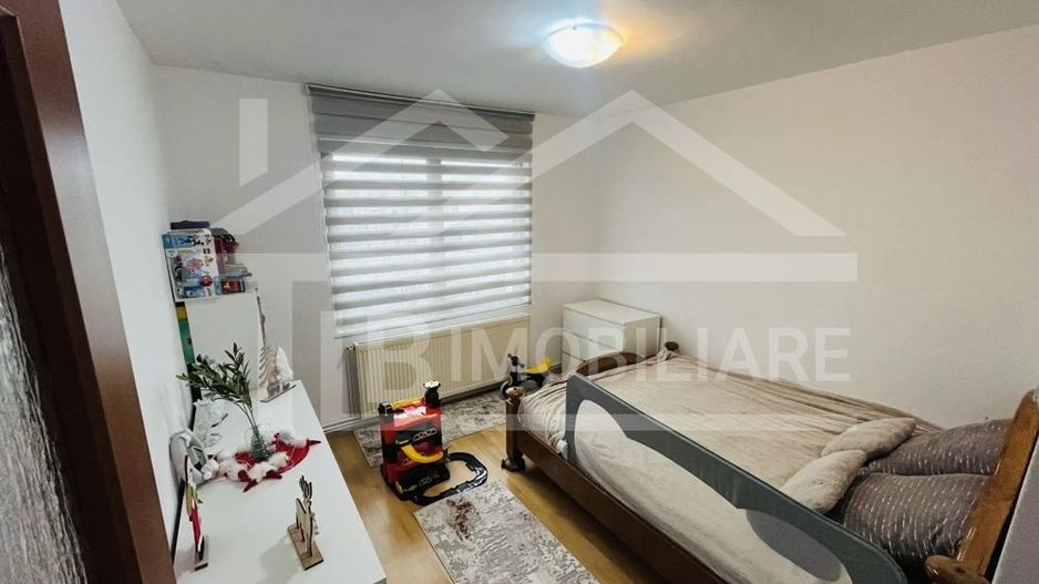 Vând apartament 2 camere   Unirii, 52 m , centrală, izolat - Poză 4