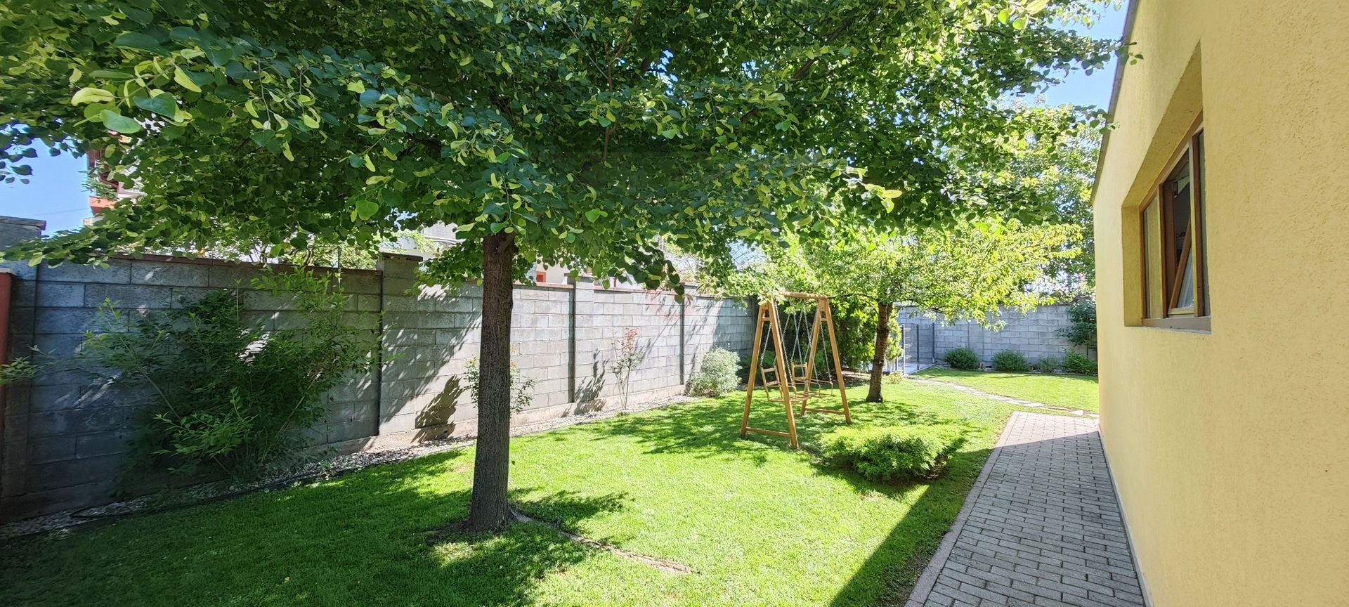 Casa spatioasa. Pretabil si pt. clinica, invatamant, camin varstnici. - Poză 47