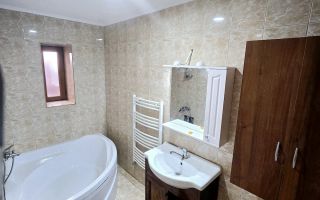 Casă de închiriat cu 3 camere în Nicolina, Iași - Poză 2