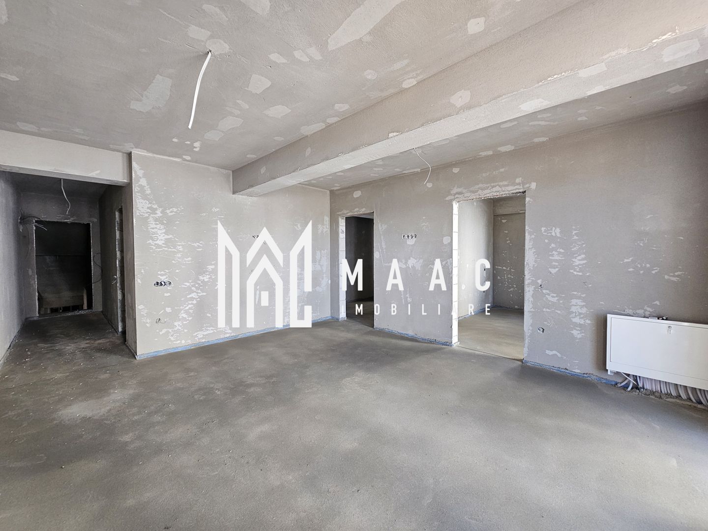 Apartament 3 camere | Etaj 1 | Parcare | Selimbar - Poză 1