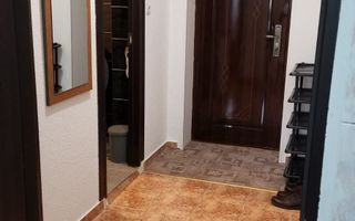 Închiriez garsonieră, Vitan Mall, mobilată, utilată, renovată - Poză 7