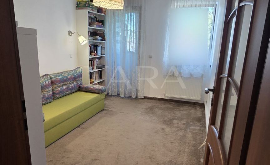 Apartament cu 4 camere de vânzare în Florești, zona Tăuțului. - Poză 7