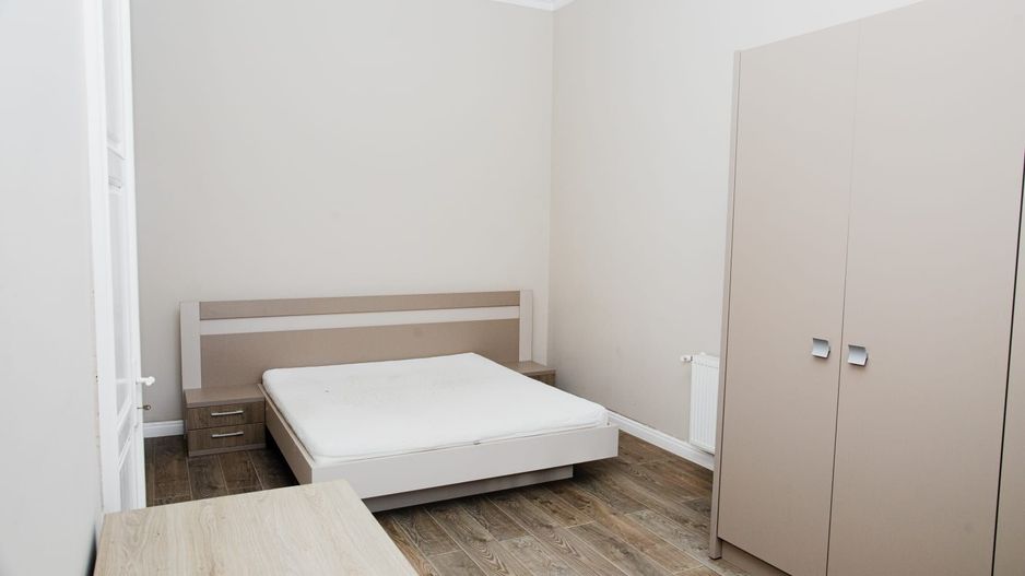 Apartament 2 Camere | Zona Sinaia - Langa Facultati | Etaj 2  Mobilat - Poză 4