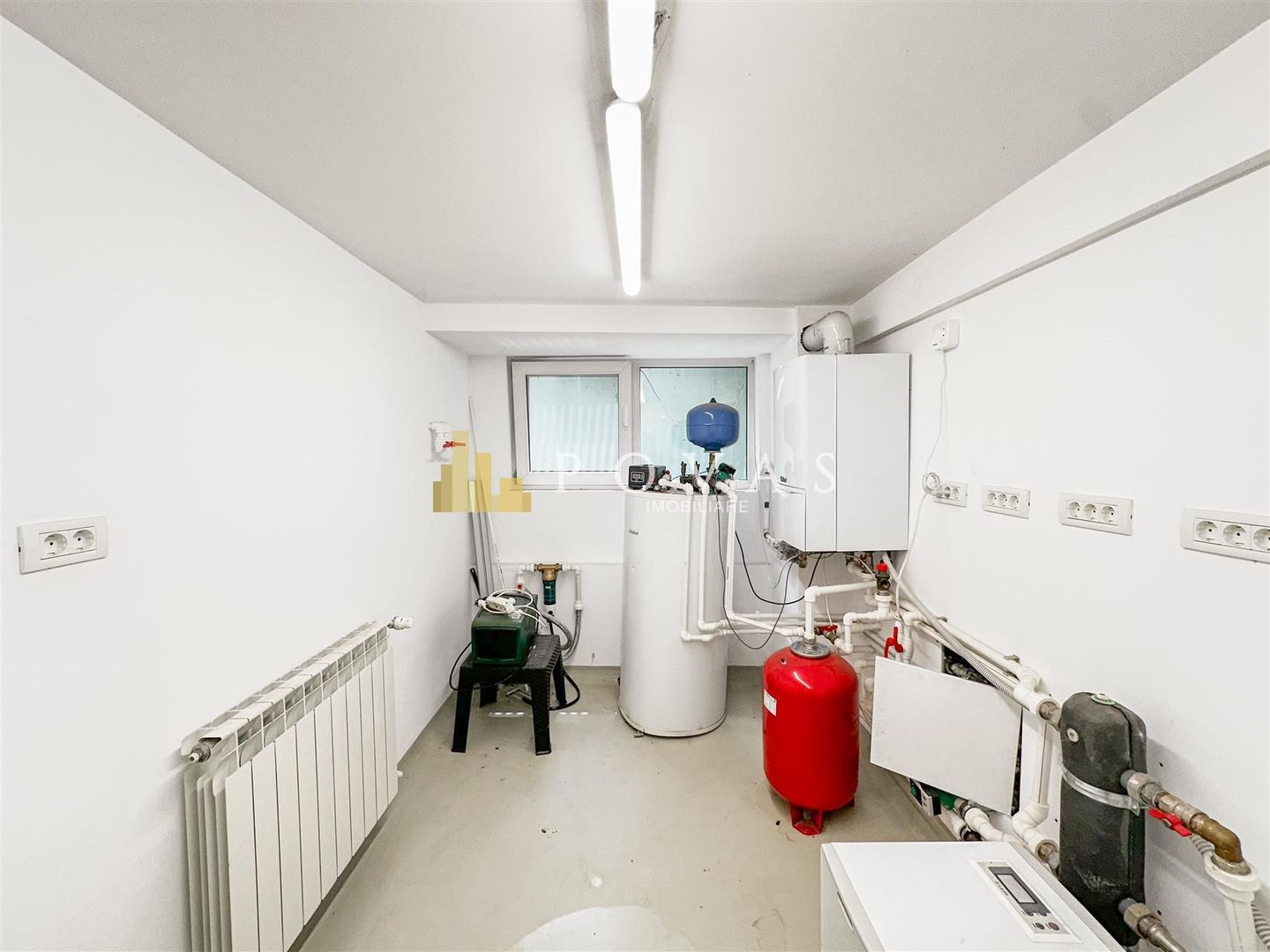 Vanzare Casa Reconsolidata Vatra Luminoasa 5 Camere - Poză 45