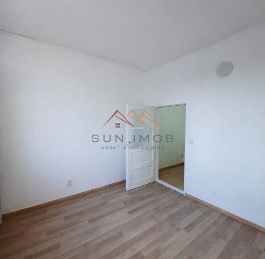 Garsoniera, zona centrala, 40 mp, recent renovata, Campina, Prahova - Poză 3