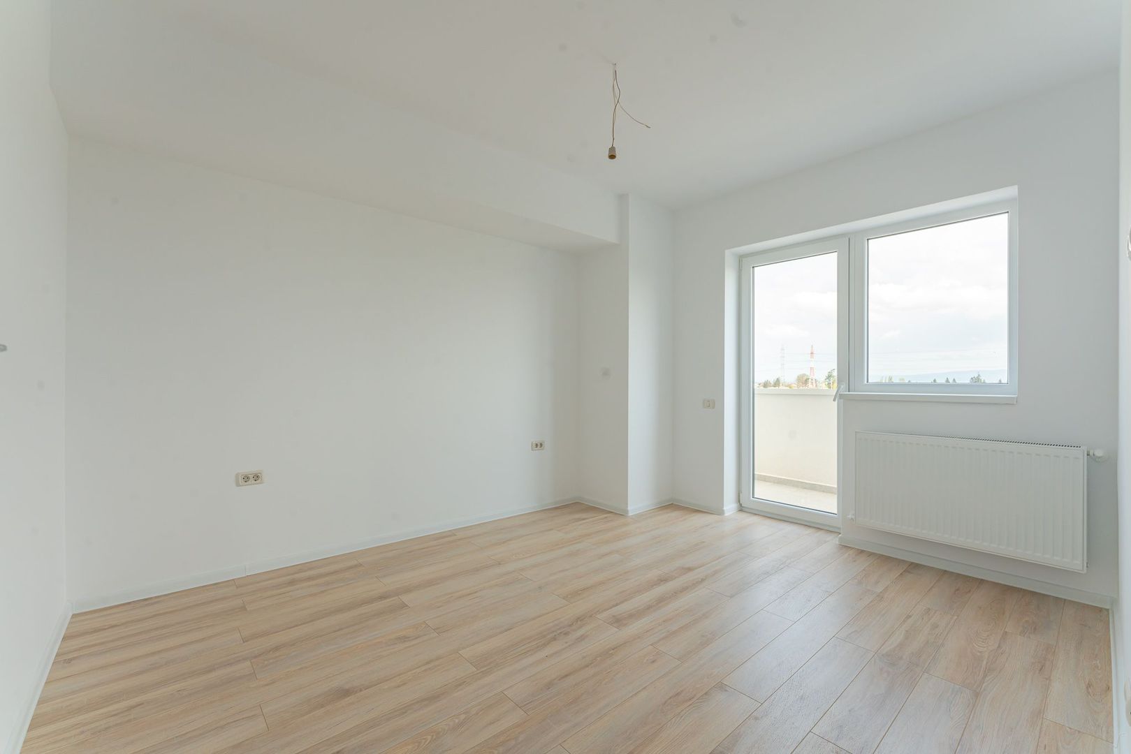 Apartament in bloc nou cu loc de parcare - Poză 5