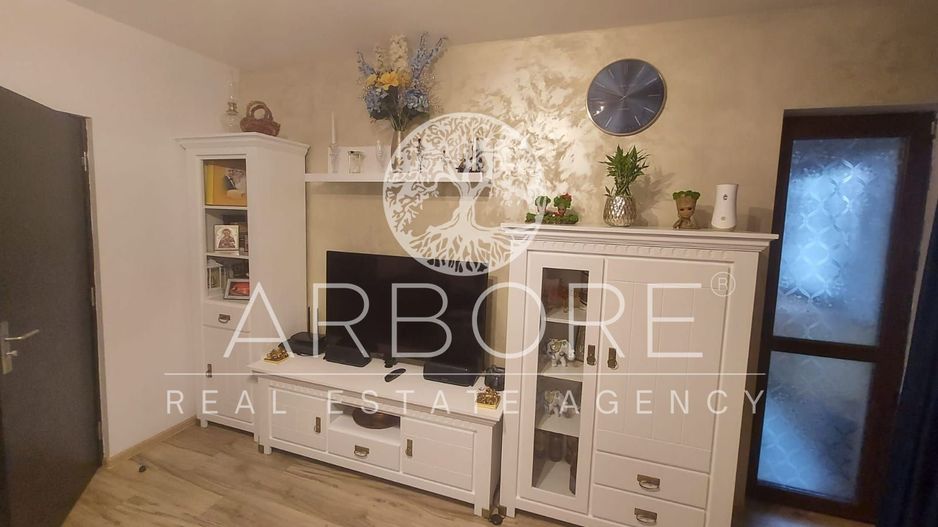 Apartament 2 camere cu 2 bai, decomandat, Trapezului - Poză 1