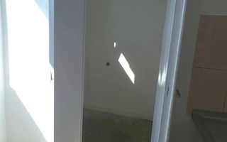 2 camere spatios luminos Splaiul Crisanei - Poză 8