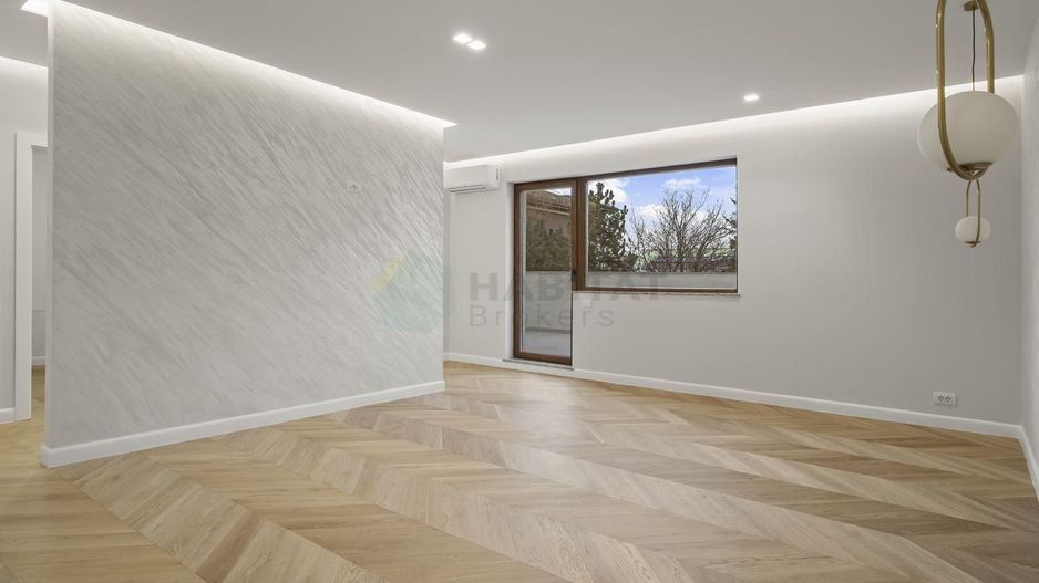 Vilă de lux  | Pipera – 7 camere, 5 băi, 4 terase | 1.500.000 EUR - Poză 23