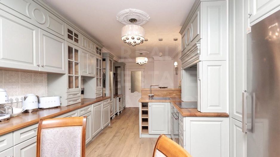 Chirie, apartament, 4 camere, strada Serghei Lazo, Centru - Poză 3