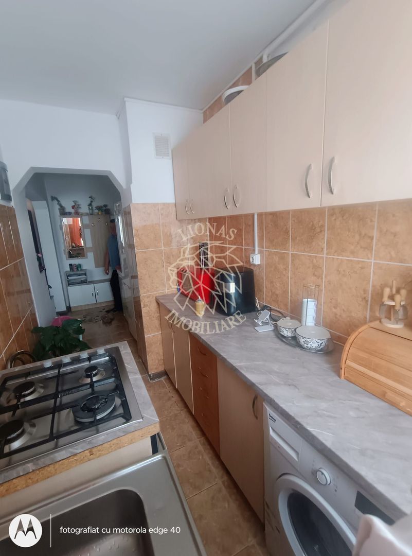 Apartament doua camere Gherla central strada Mesteacanului - Poză 2