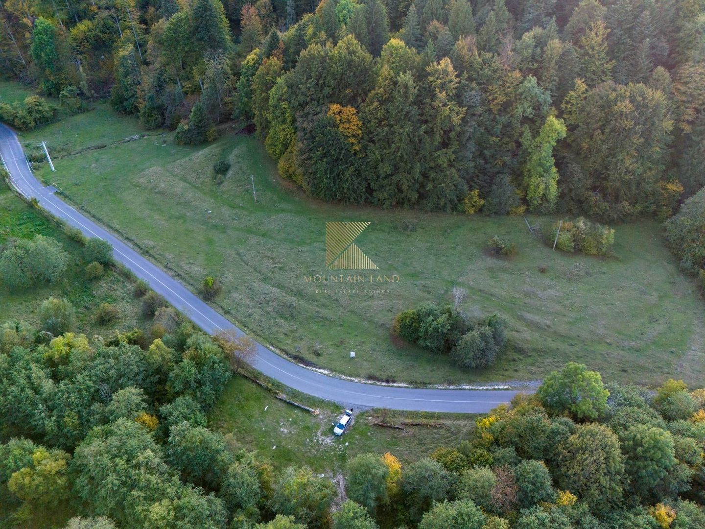 Parcele de teren de 1000 mp în Râșnov, str. Glăjărie Râul Mare - Poză 3