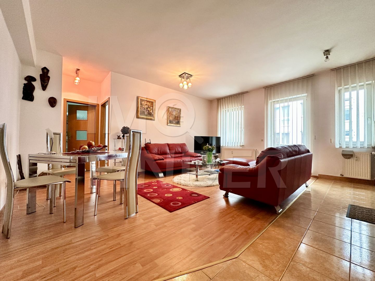 Apartament spațios cu 3 camere,  central, lumină naturală, parcare subterana - Poză 3