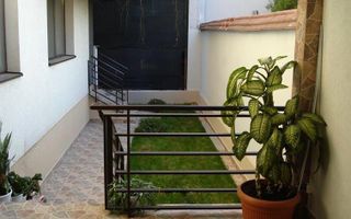 UNIC Apartament 4 camere cu curte proprie de 70 mp și parcare | Aviației - Poză 4