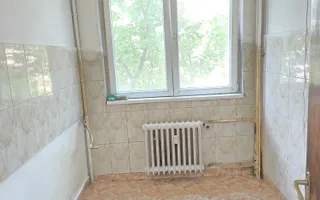 APARTAMENT 3 CAMERE SEMIDECOMANDAT - Poză 11