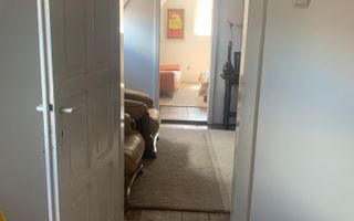 Casă în centrul Cisnădioarei cu 243mp de locuit și teren de 936mp - Poză 4