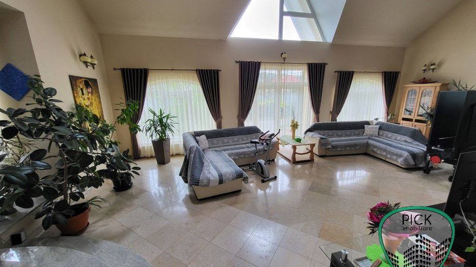 P 1097 - Casă cu 7 camere în jud. Mureș, Sângeaorgiu de Mureș - Poză 5