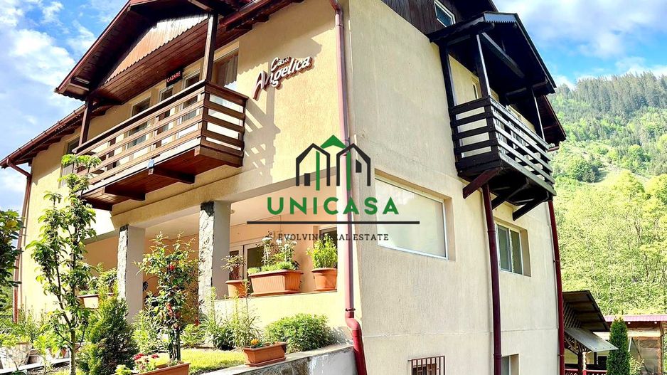 Casa de vacanta / Pensiune / Voineasa - Poză 1