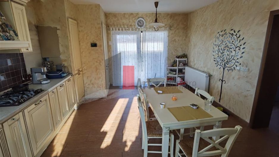 VIla 11 Camere Cernica - Poză 25