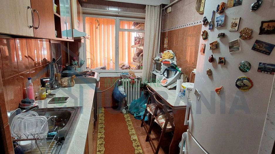 Apartament 2c Piața Nicolina - Poză 1