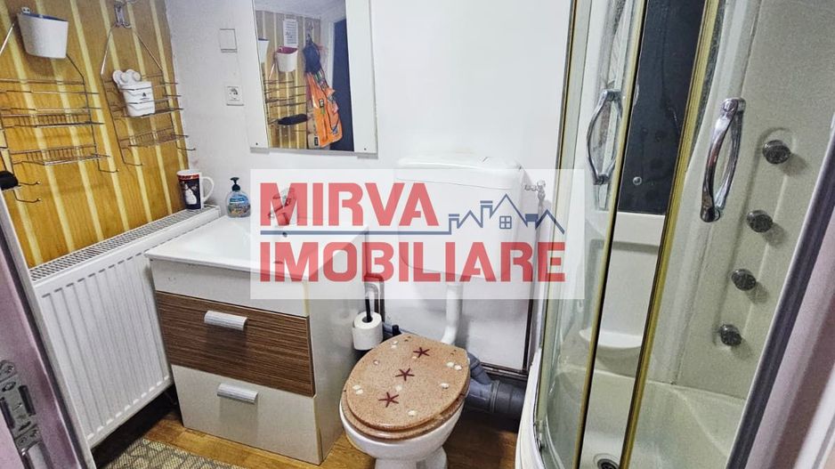 🏡 Casă spațioasă cu 9 camere în Strejnicu – pentru locuință, birouri - Poză 52