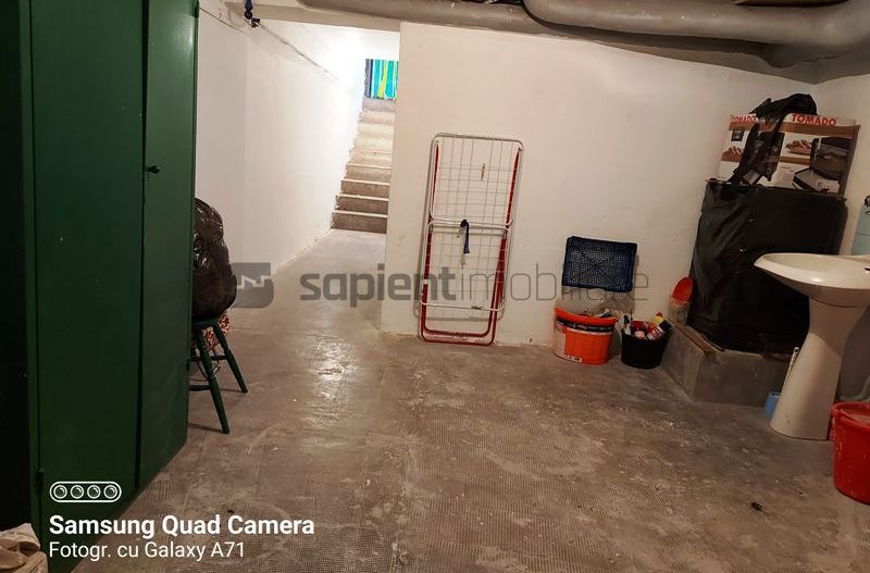 Casa cu 4 camere in zona Armatei Romane - Poză 19