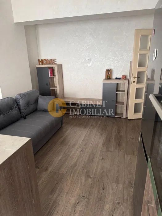 Închiriere premium: 2 camere decomandat, Royal Town Copou, totul nou - Poză 1