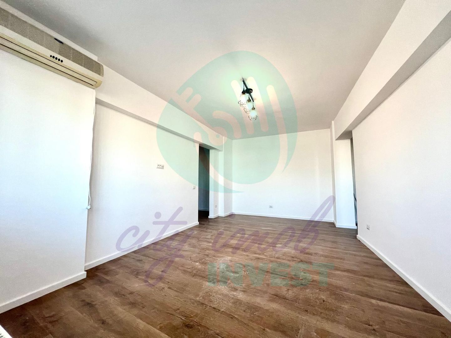 3 camere RENOVATE  la doar 5 minute de Metrou Muncii - Poză 2