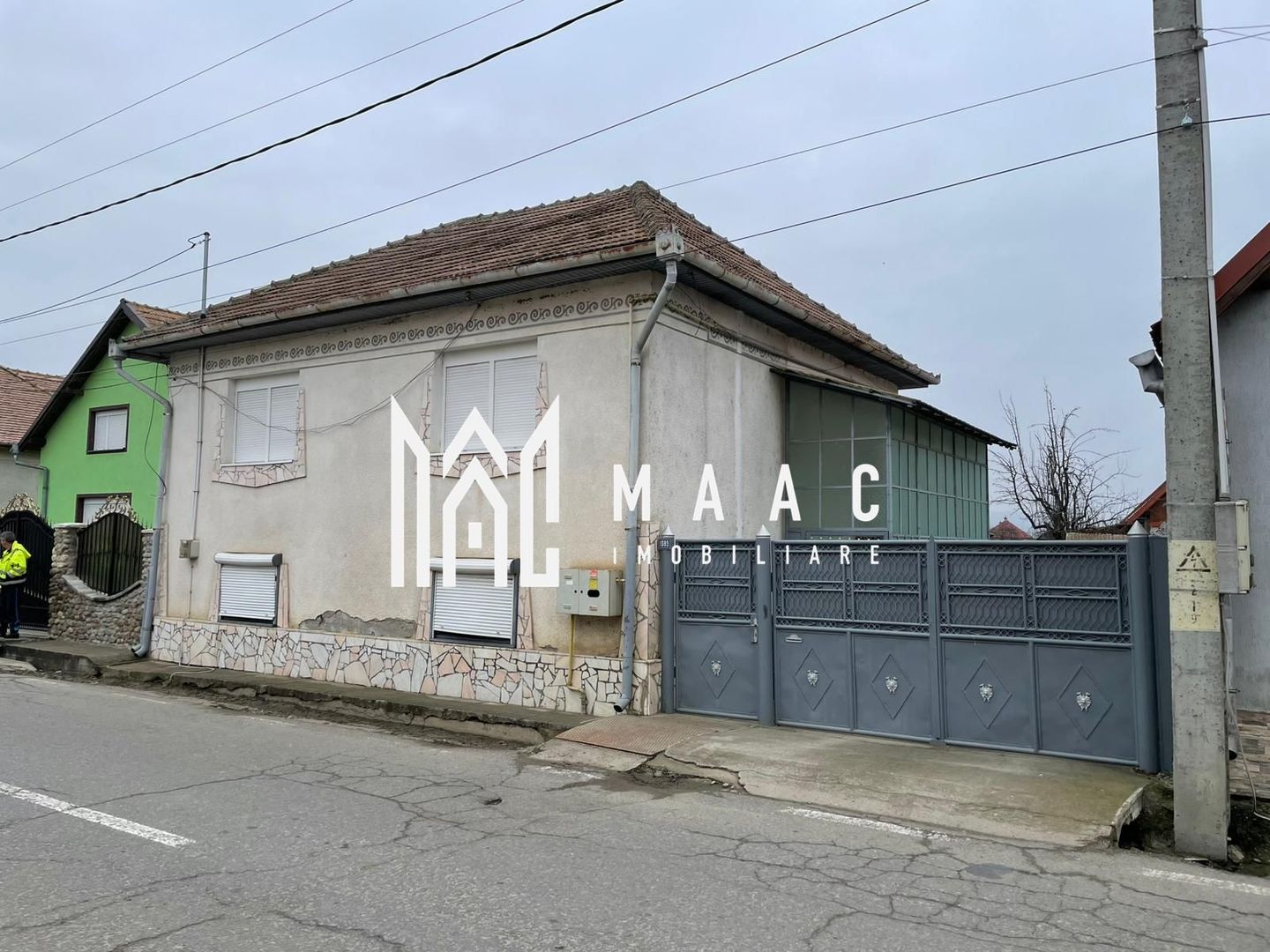 Casă I Teren de 4.500 mp I Anexe I Seica Mare - Poză 1