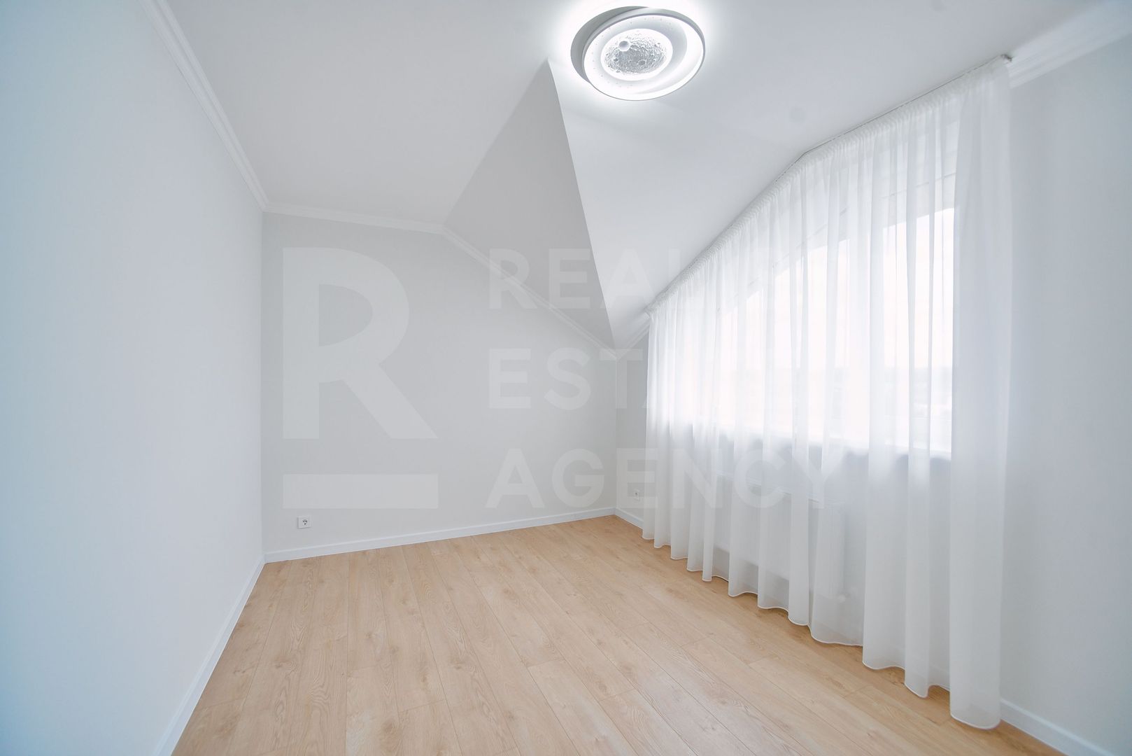 Vânzare, apartament, 2 camere , str. Voluntarilor, Ciocana - Poză 8