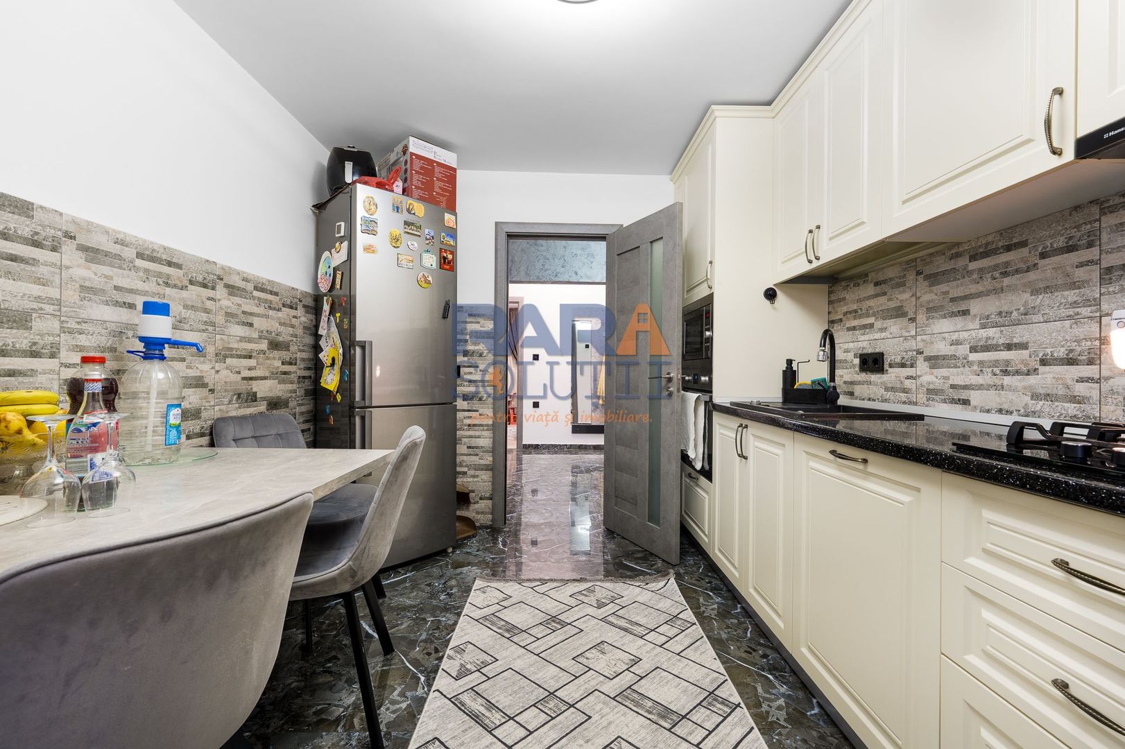 4 camere - renovat 2024, mobilat și utilat, la cheie - Poză 4
