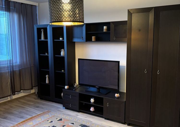 Garasoniera spatioasa Politehnica - Poză 1